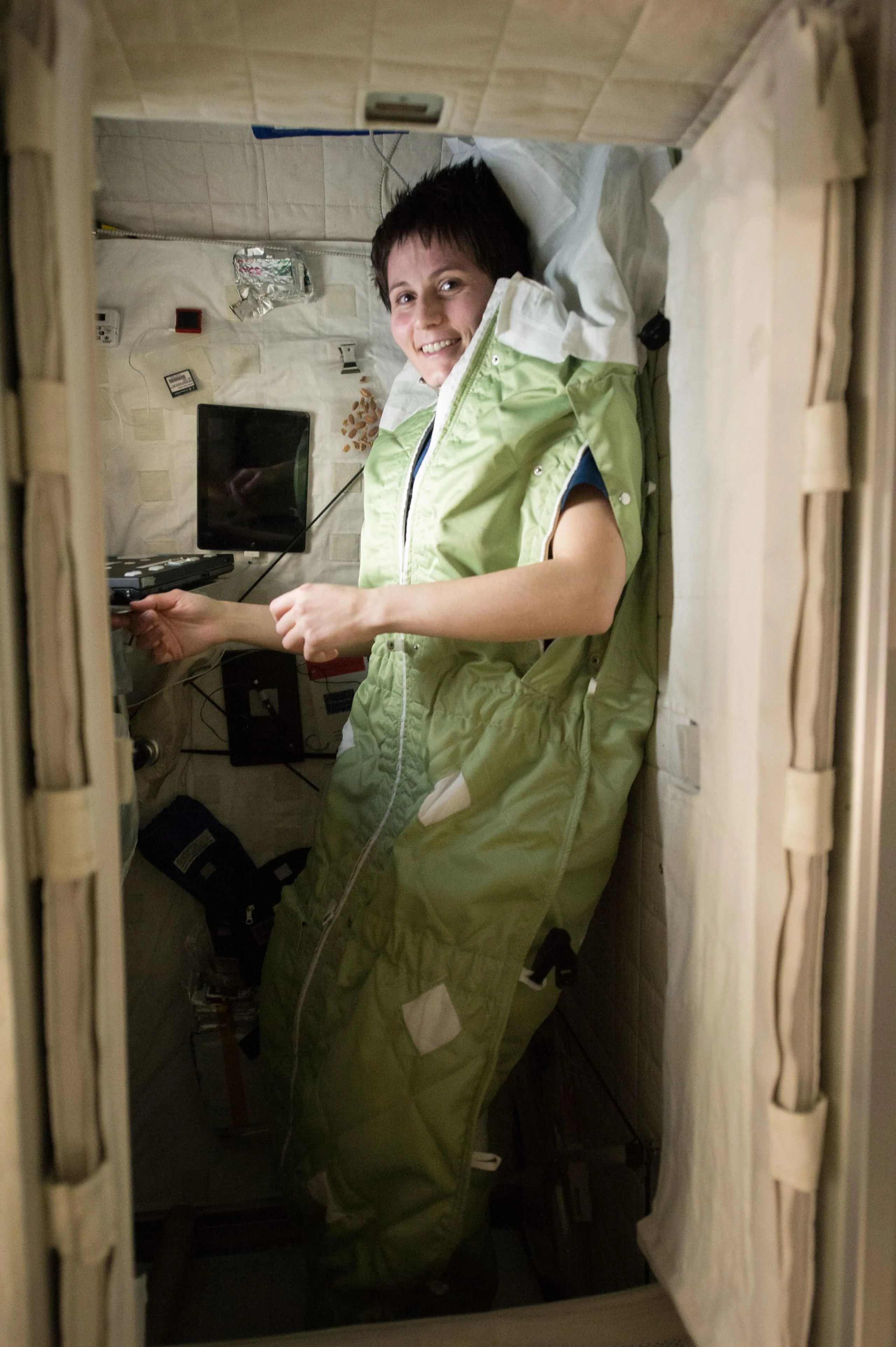 Astronauta de ESA en cuarto personal en la ISS