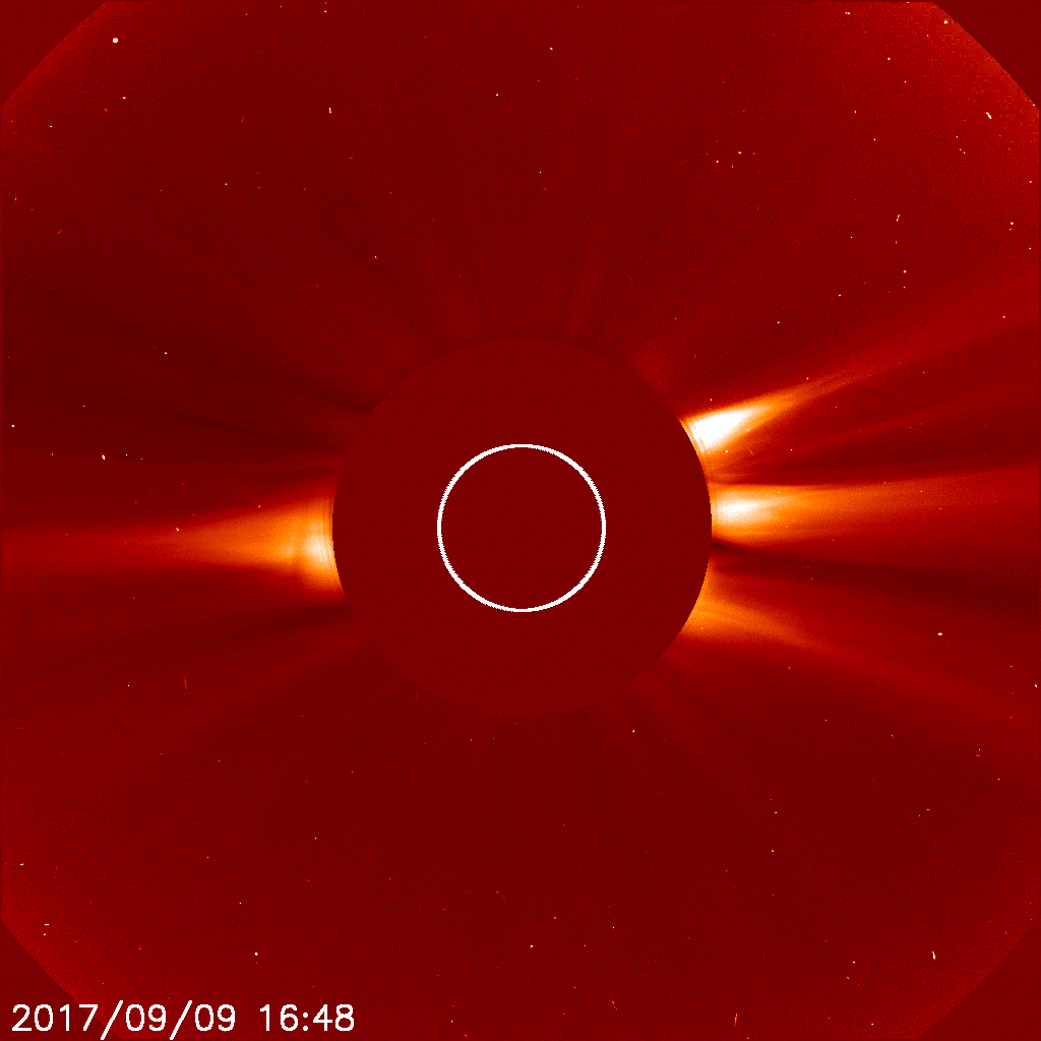 Esta eyección de masa coronal, una enorme explosión de plasma desde la superficie solar, fue capturada por la misión SOHO de la ESA/NASA. Créditos: ESA/NASA/SOHO