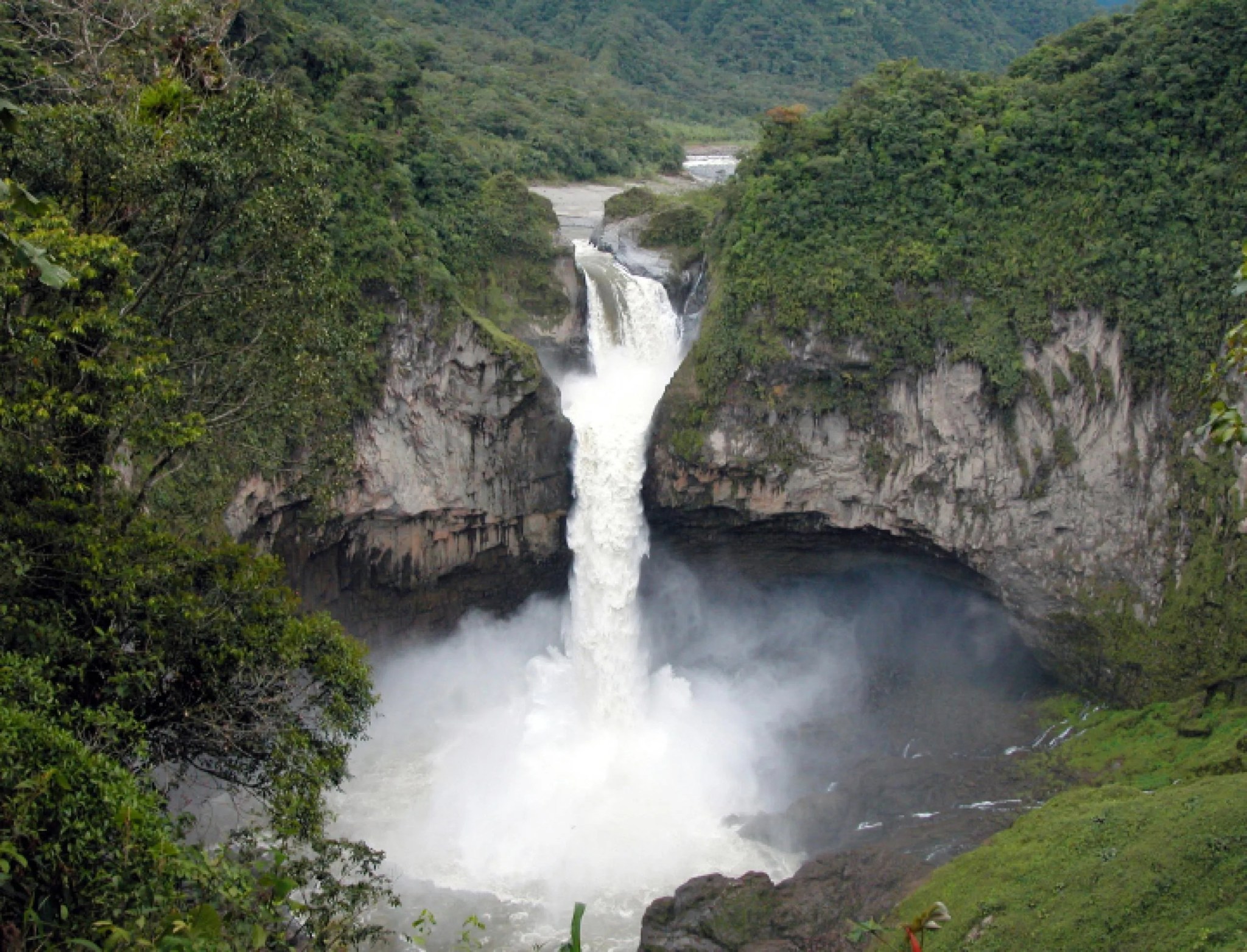 Cascada_de_San_Rafael.jpg