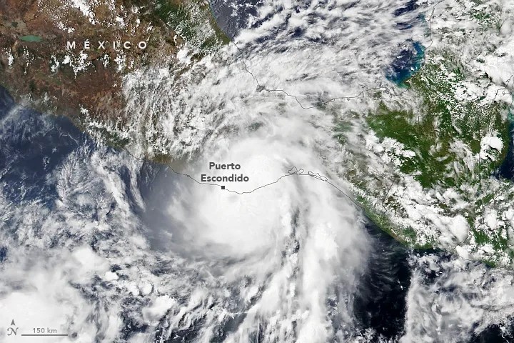 Huracán Agatha azota México - NASA Ciencia