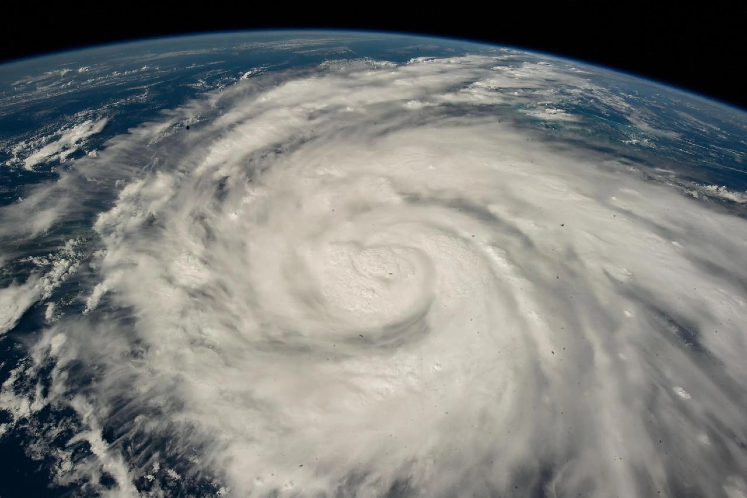 imagen del huracán Ian visto desde la estación espacial