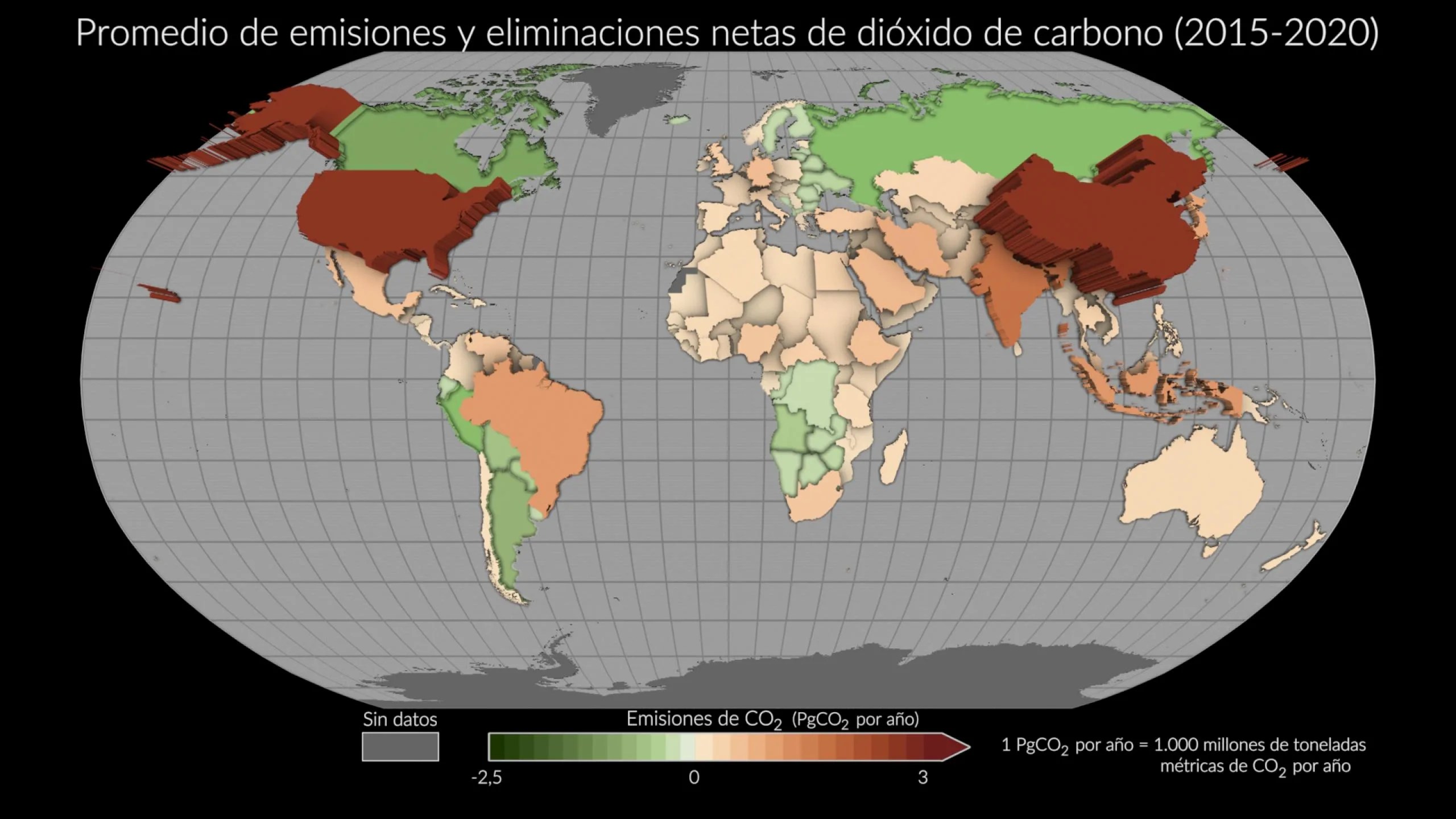 Este mapa muestra el promedio de emisiones y eliminaciones netas de dióxido de carbono entre 2015 y 2020 utilizando estimaciones informadas por las mediciones del satélite OCO-2 de la NASA. Los países en los que se eliminó más dióxido de carbono del emitido aparecen como depresiones verdes, mientras que los países con mayores emisiones son de color marrón o rojo y parecen sobresalir de la página.