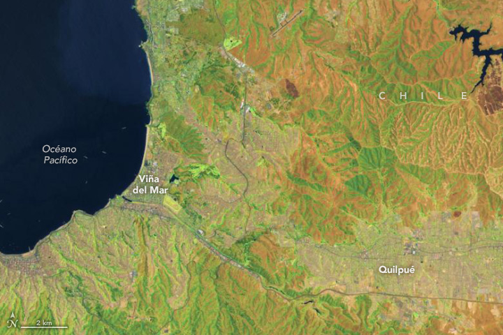 Imagen satelital de Viña del Mar y Quilpué, en Chile, antes de los incendios de febrero de 2024.